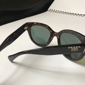 PRADA CAT EYE SUNGLASSES W DEEP GREEN LENSES NWOT